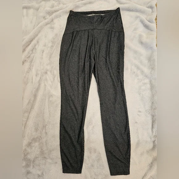 🎉Host Pick🎉 Times Two Maternity leggings pants size L - Picture 5 of 5